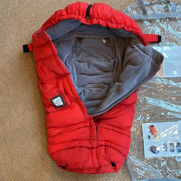 7 A.M. Enfant Blanket 212 Evolution- Red - Picture 11 of 11